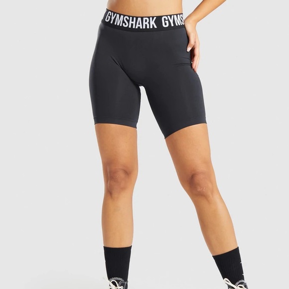 Gymshark cycling short new size small - Picture 3 of 4